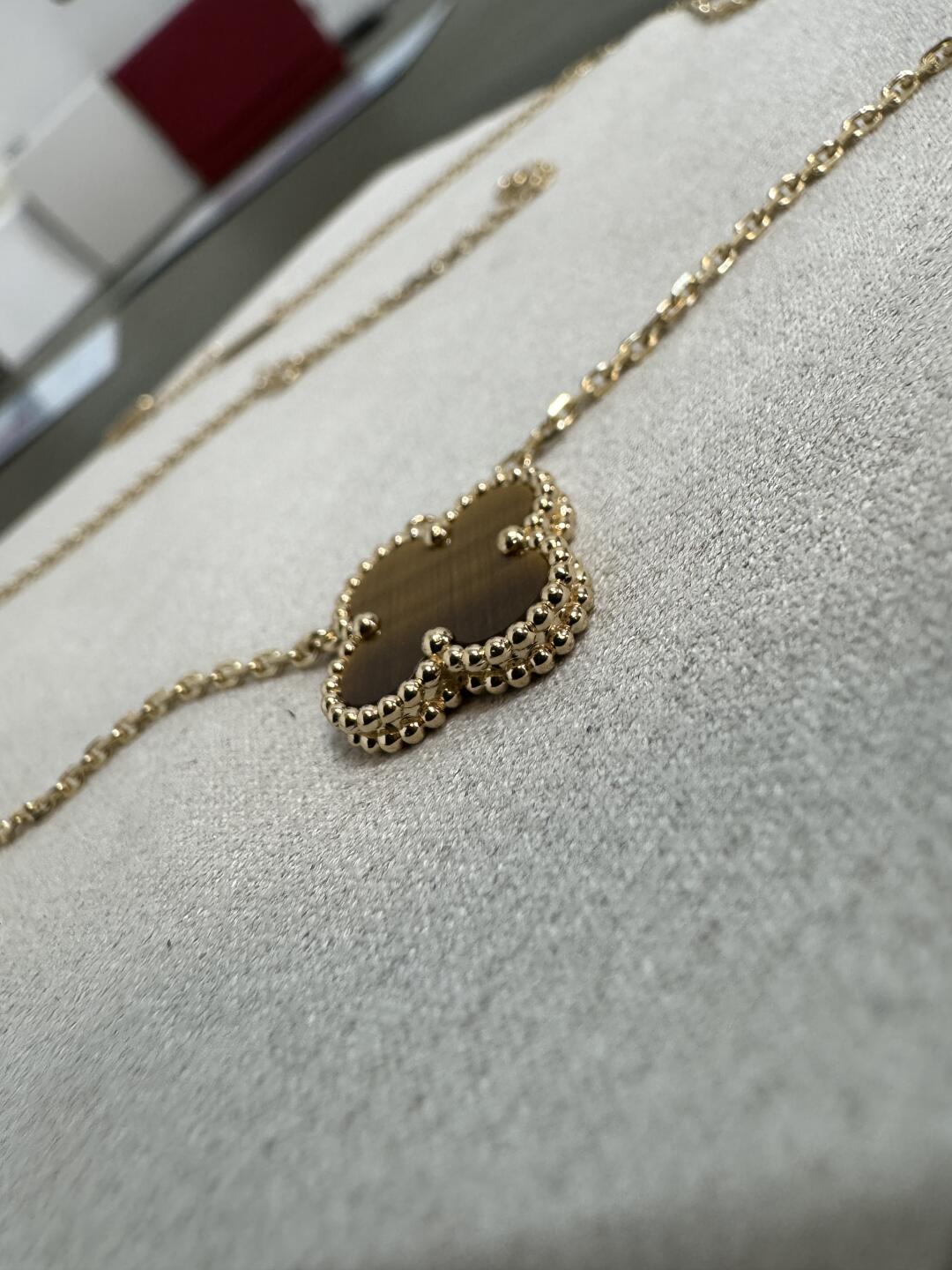 【💎ROSE💎】CLOVER 15MM Tiger Eye Stone Necklace