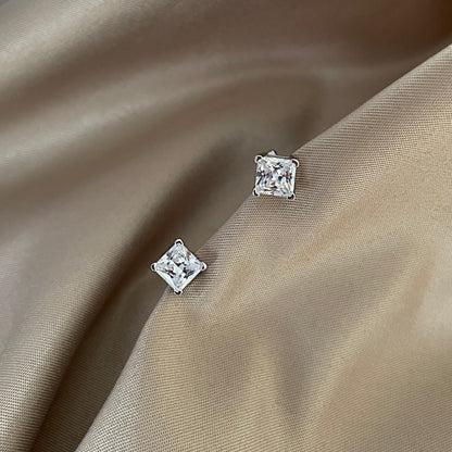 [Rose Tomorrow]Delicate Square Shape Earrings