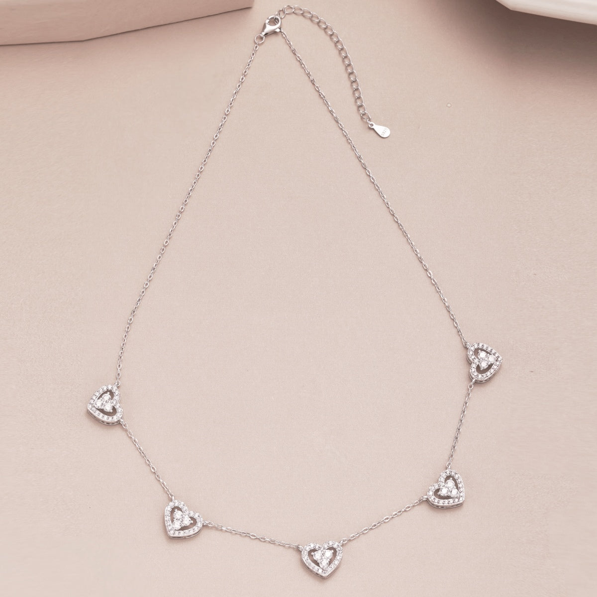 [Rose Tomorrow]Sparkling Five Heart Necklace