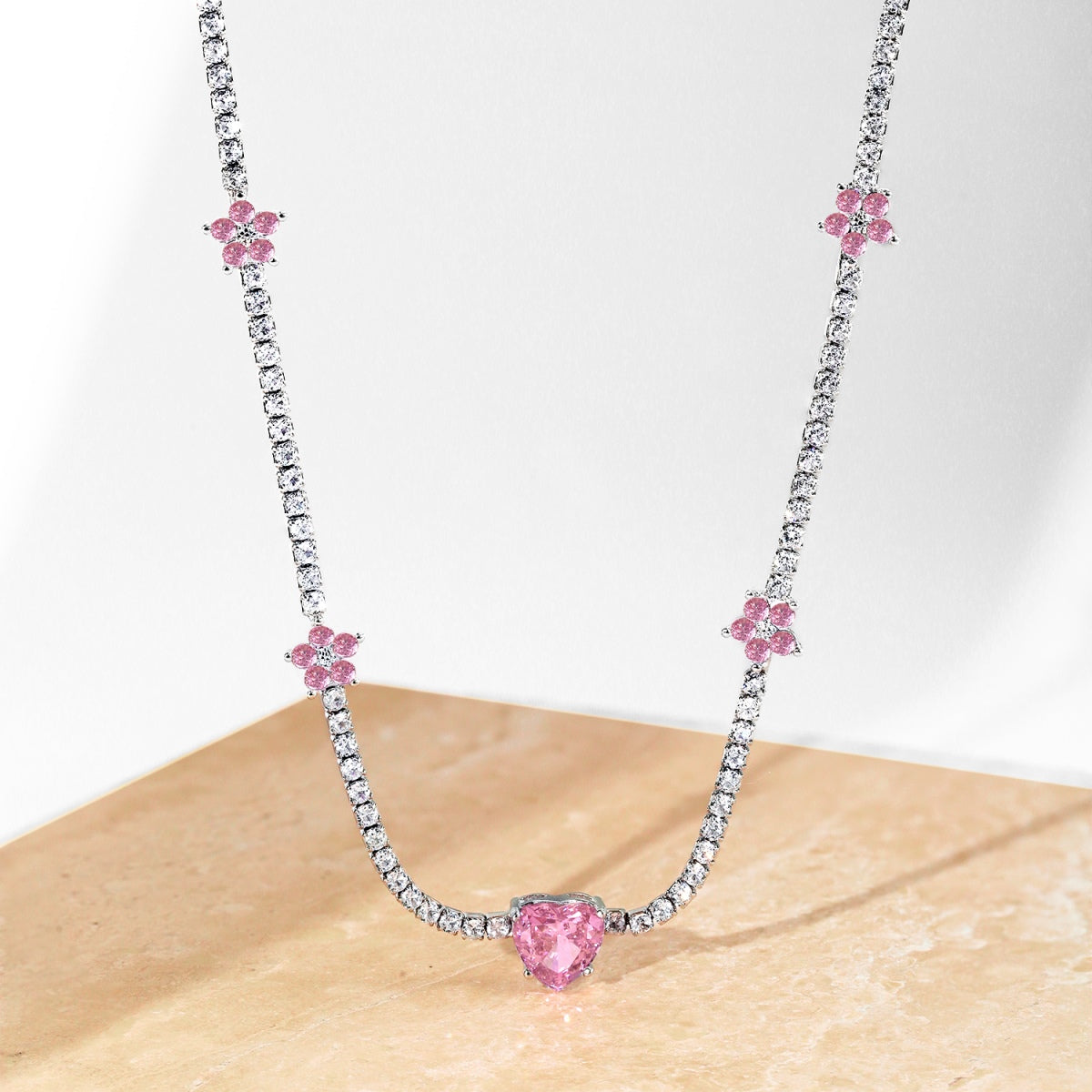 [Rose Tomorrow]Dazzling Pink Heart Flower Necklace