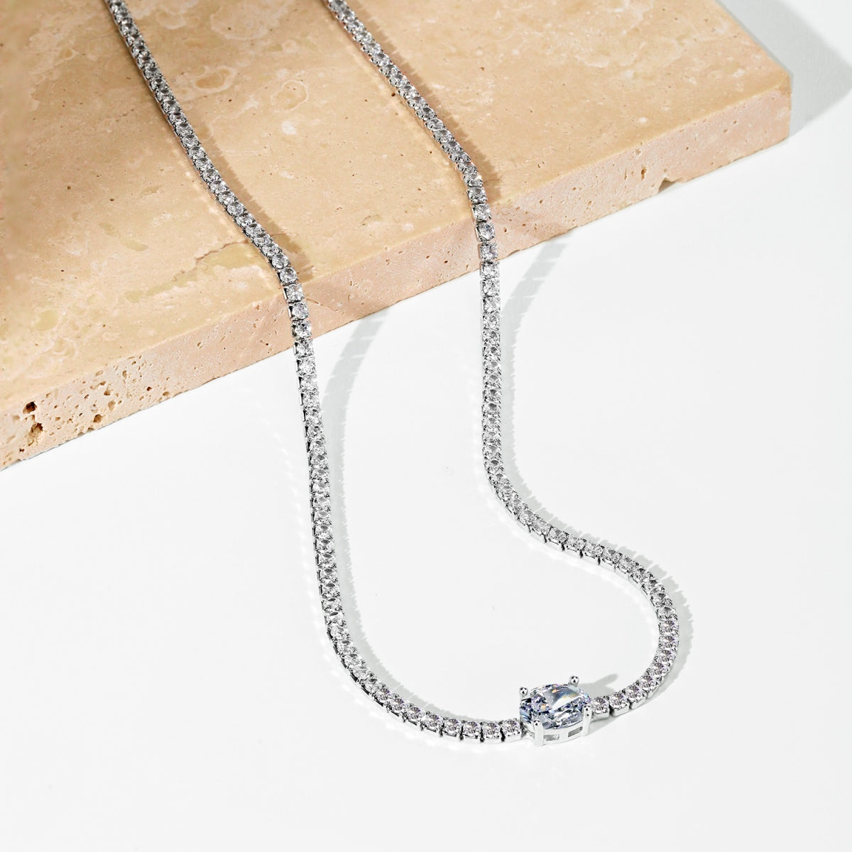 [Rose Tomorrow]1.0 Carat Shining Oval Cut Necklace