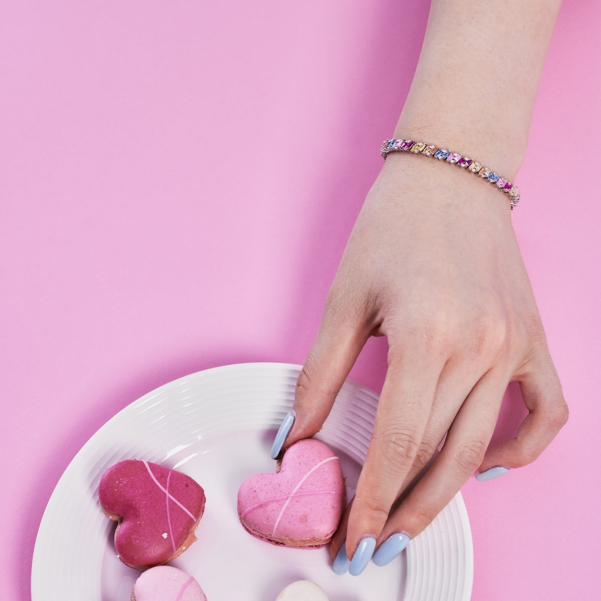 [Rose Tomorrow]Ornate Sparkling Multi Cut Party Bracelet