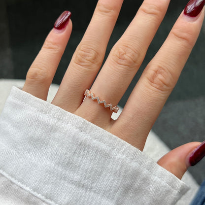 [Rose Tomorrow]Delicate Enchanting Wave Shape Daily Ring