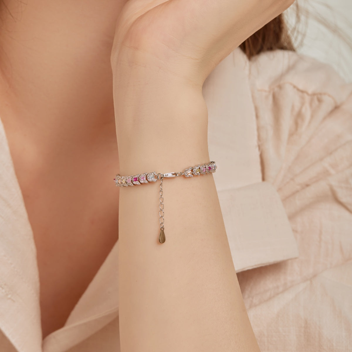 [Rose Tomorrow]Delicate Colorful Multi Cut Daily Bracelet