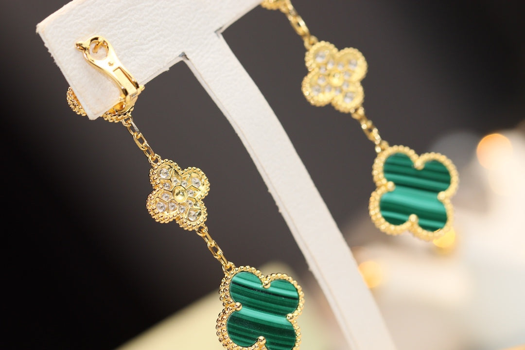 [Rose Tomorrow]CLOVER EARRINGS GOLD MALACHITE DIAMOND 3 MOTIF