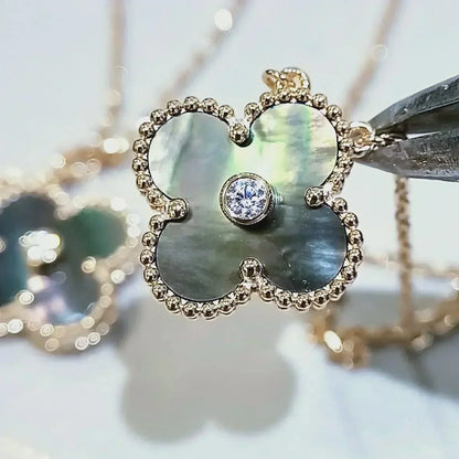 [💎ROSE💎]CLOVER 15MM DIAMOND AND MOTHER-OF-GREY NECKLACE