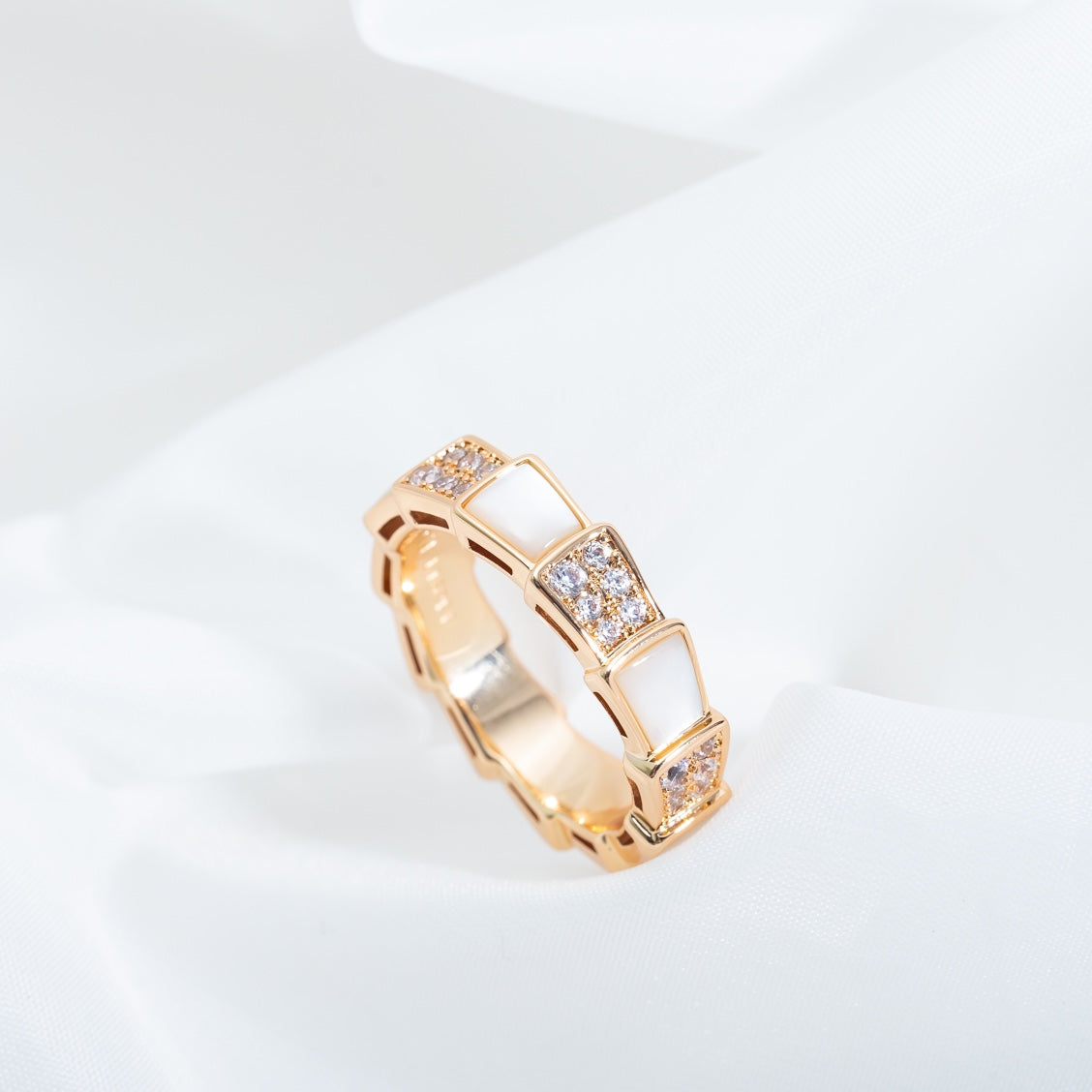 [Rose Tomorrow]SERPENTI RING PINK GOLD MOP DIAMOND PAVED 4MM