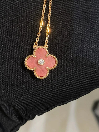 [Rose Tomorrow]CLOVER 15MM DIAMOND RHODONITE NECKLACE