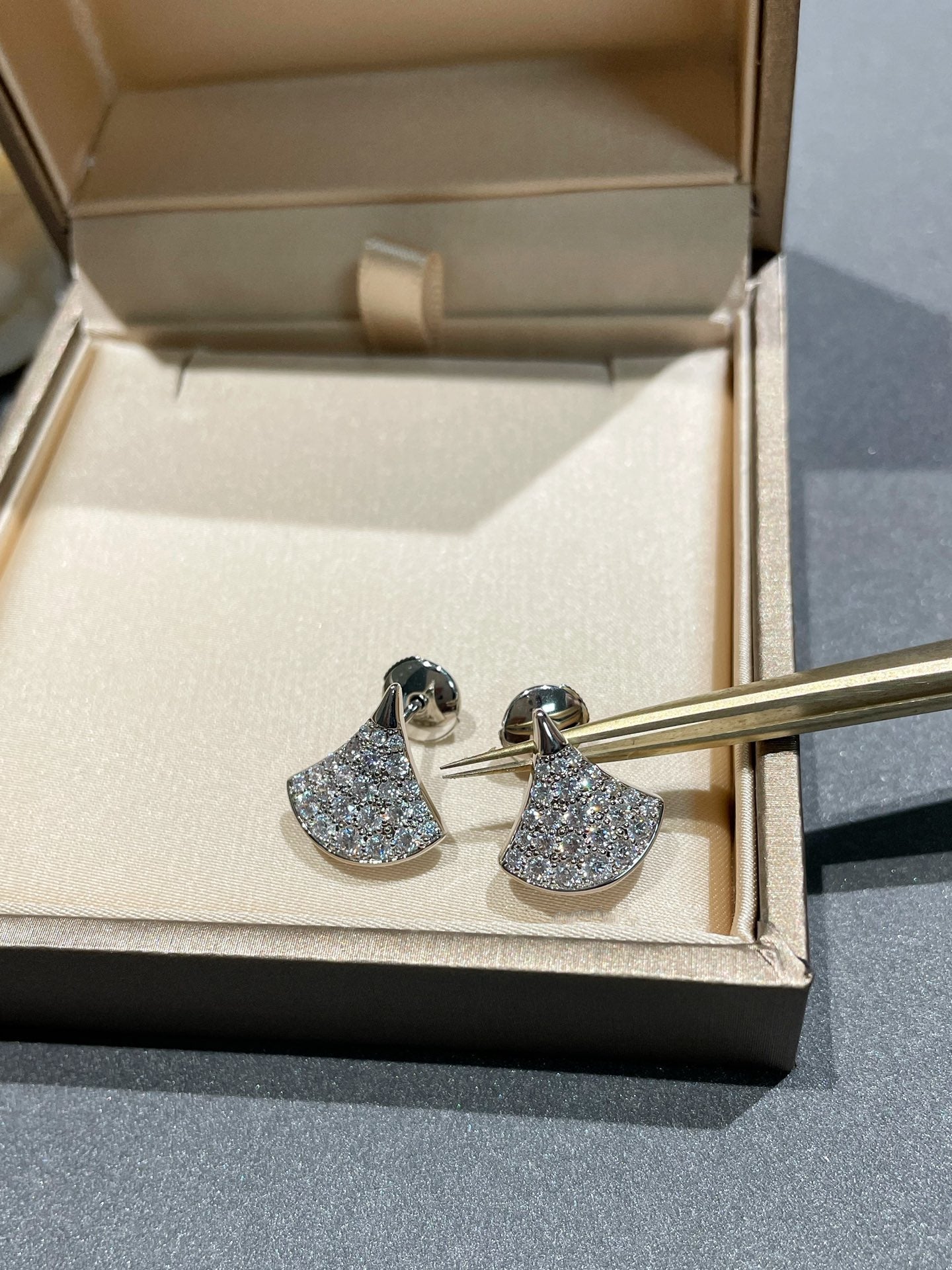 [Rose Tomorrow]DREAM STUD EARRINGS DIAMOND