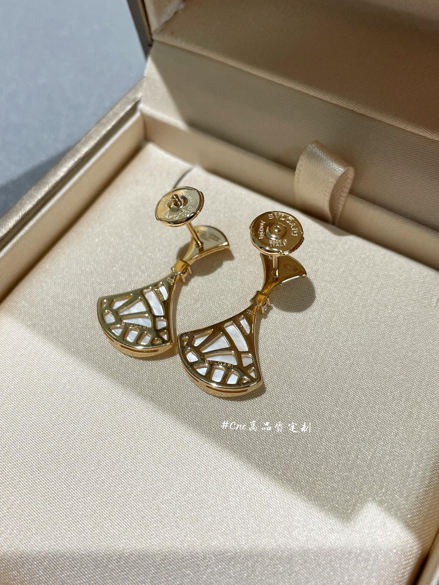 [Rose Tomorrow]DREAM MOP 1 DIAMOND EARRINGS