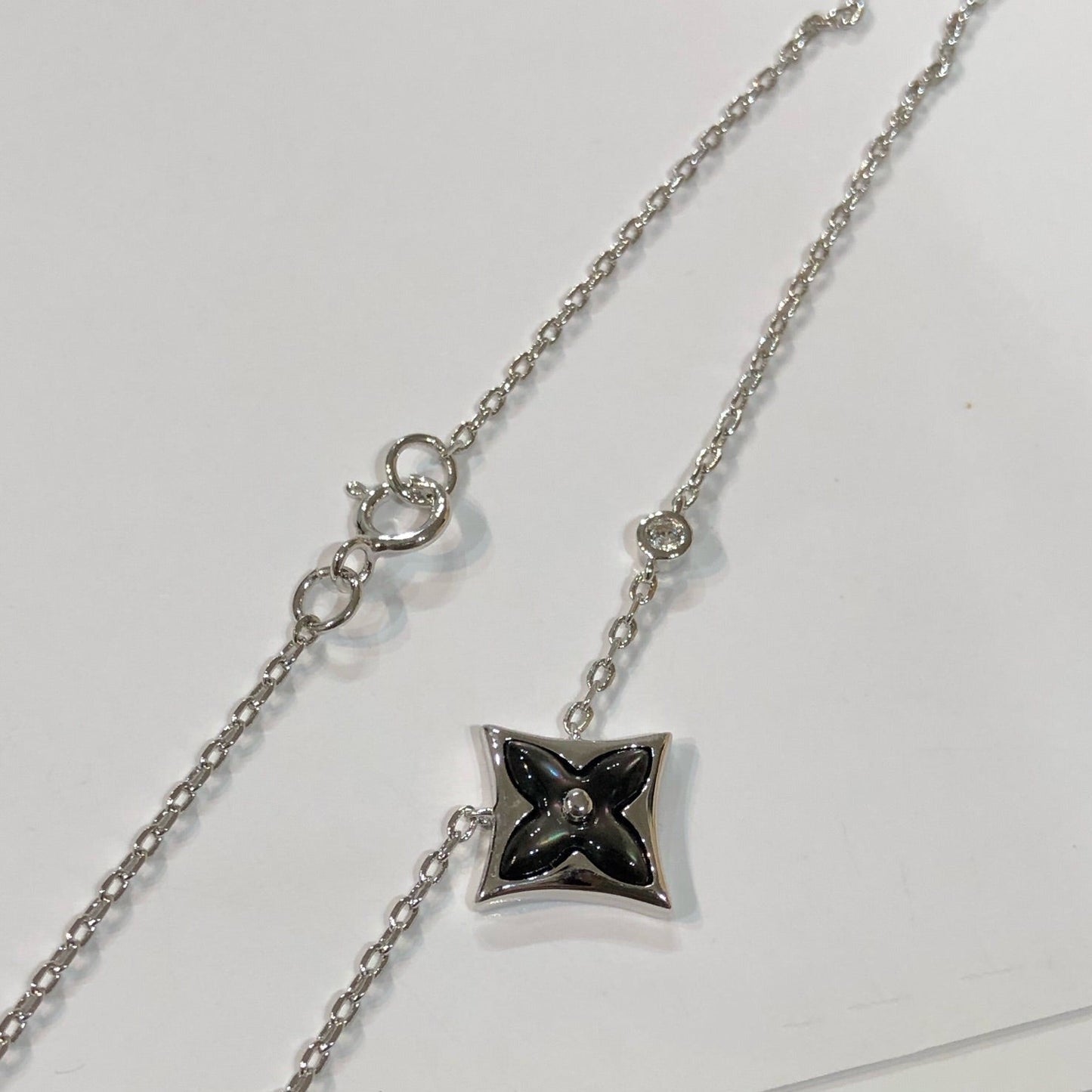 [Rose Tomorrow]STAR BLACK MOP NECKLACE