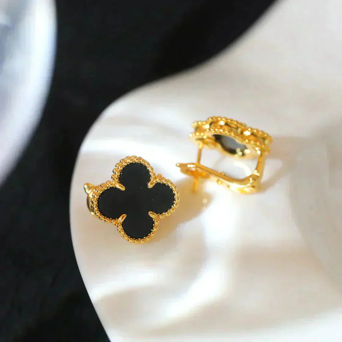 [💎ROSE💎]CLOVER MEDIUM 1 MOTIFS  ONYX STUD EARRINGS