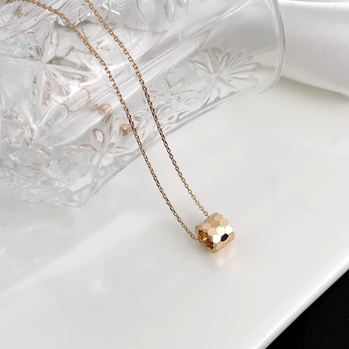 [Rose Tomorrow]BEE MINI NECKLACE