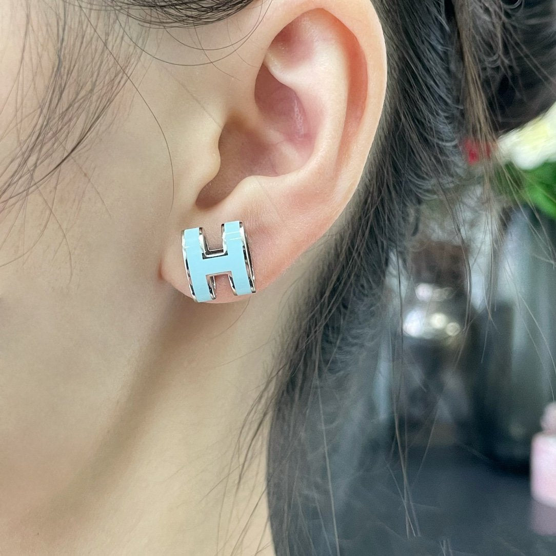 [Rose Tomorrow]POP H SKY BLUE STUD EARRINGS