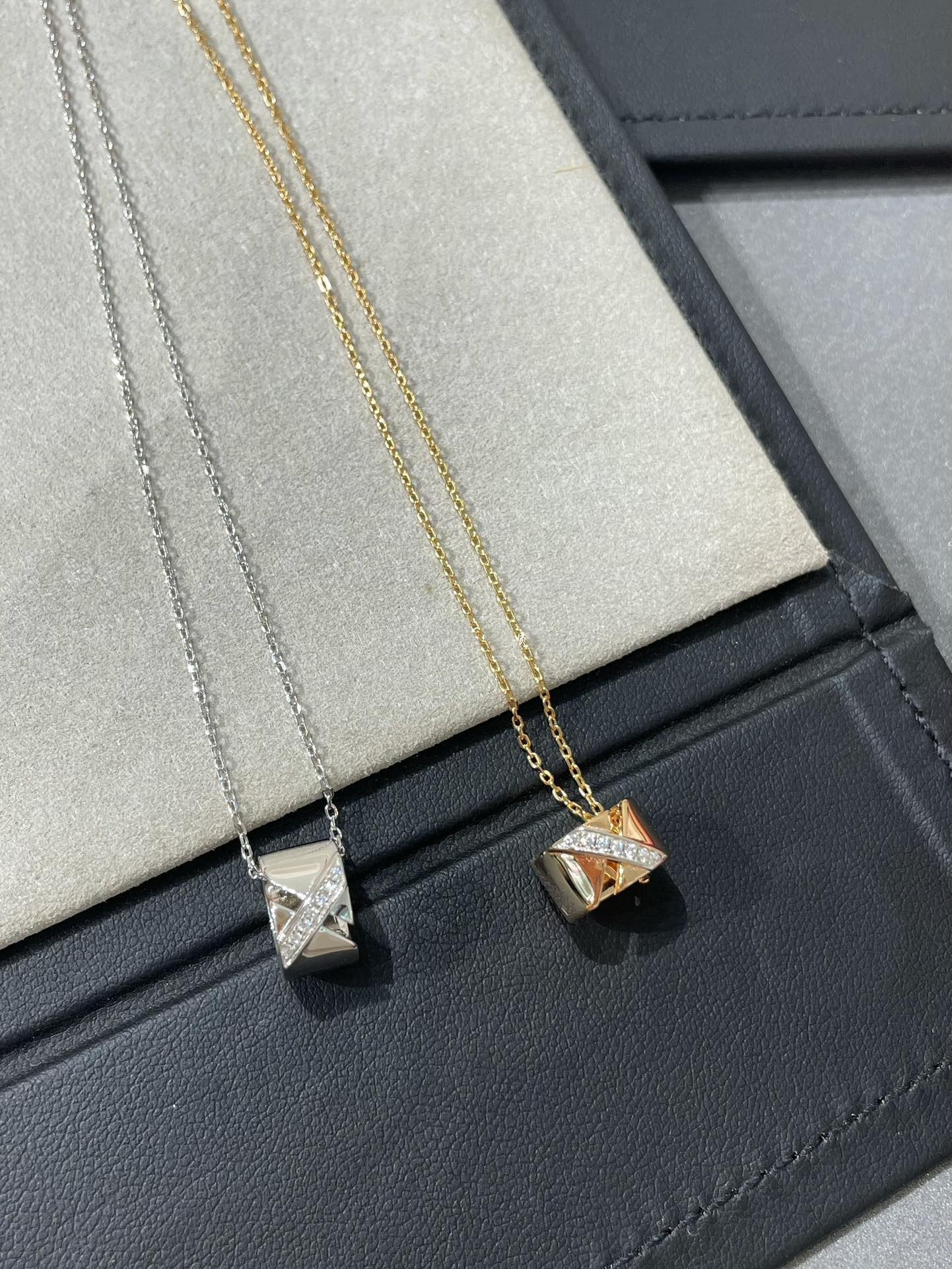 [Rose Tomorrow]LIENS EVIDENCE DIAMOND NECKLACE