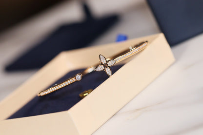 [Rose Tomorrow] IDYLLE GOLD OPEN BRACELET DIAMOND PAVED