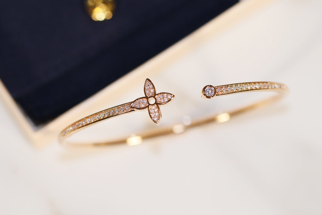 [Rose Tomorrow] IDYLLE GOLD OPEN BRACELET DIAMOND PAVED