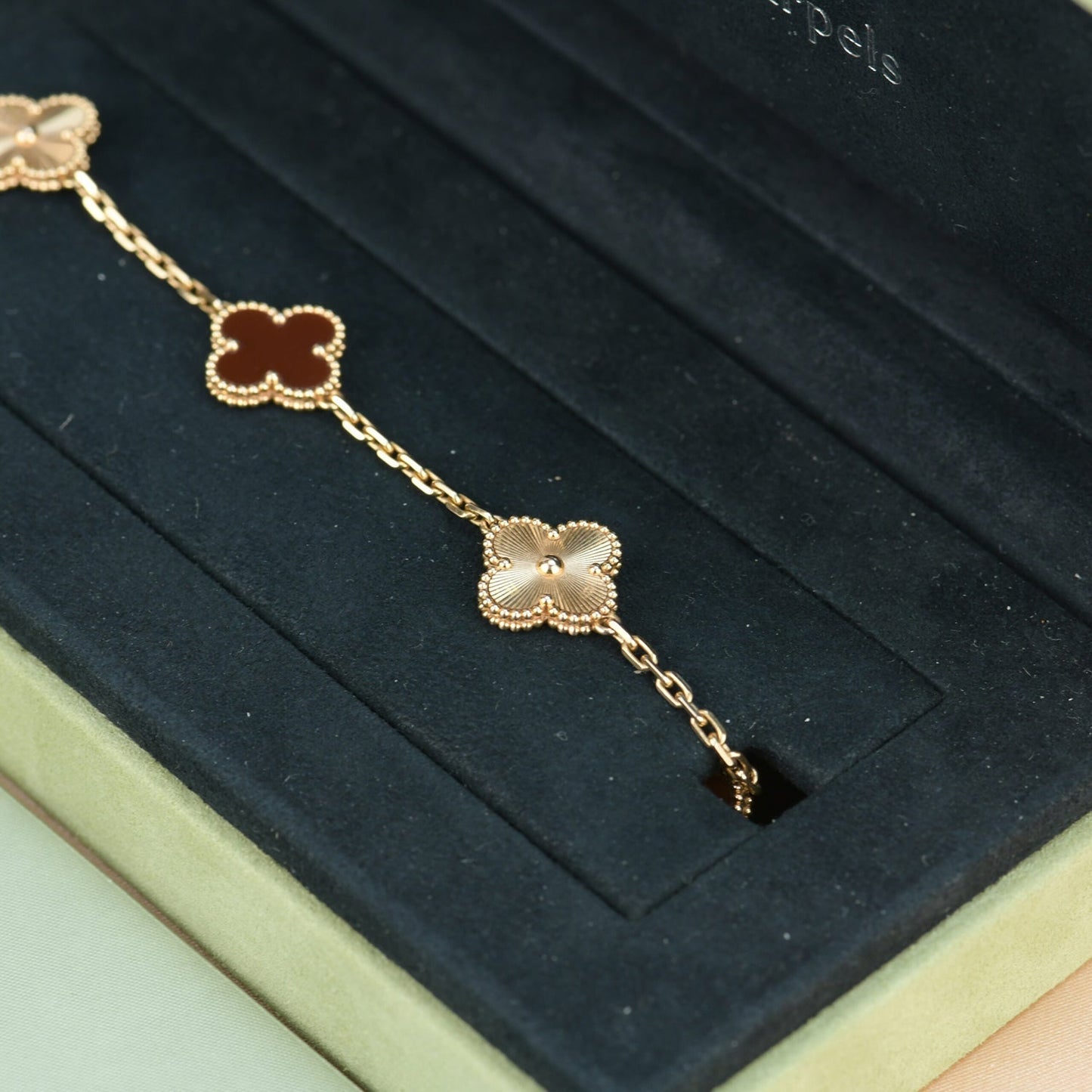 [Rose Tomorrow]CLOVER  5 MOTIFS CARNELIAN GOLD BRACELET