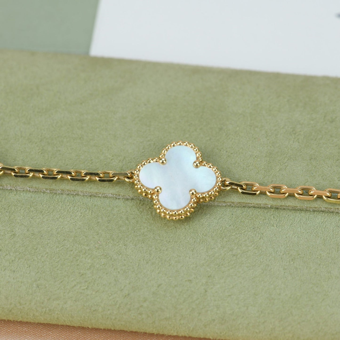 [💎ROSE💎]CLOVER  5 MOTIF WHITE MOP BRACELET