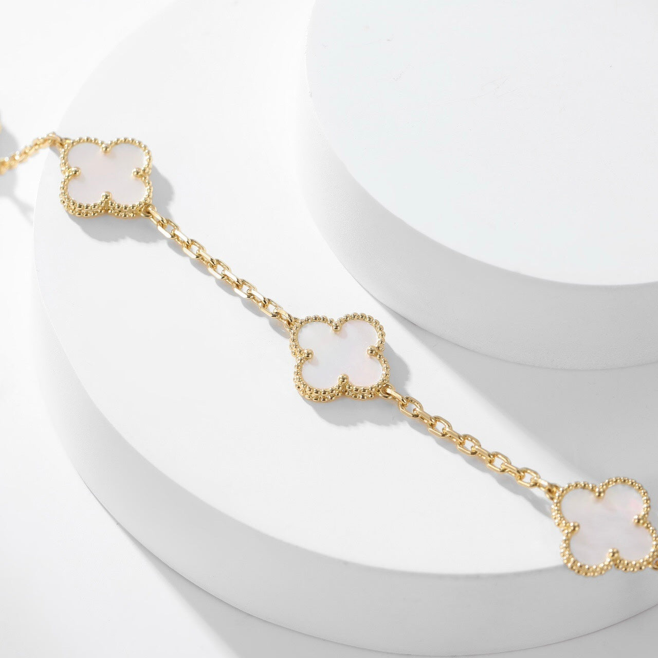 [Rose Tomorrow]CLOVER 10 MOTIFS WHITE MOTHER OF PEARL NECKLACE