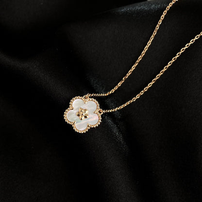 [Rose Tomorrow]LUCKY  WHITE MOP  PLUM BLOSSOM NECKLACE