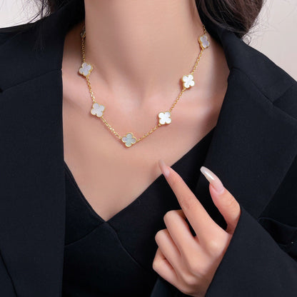 [Rose Tomorrow] Clover 10 Patterned white mother-of-pearl necklace.