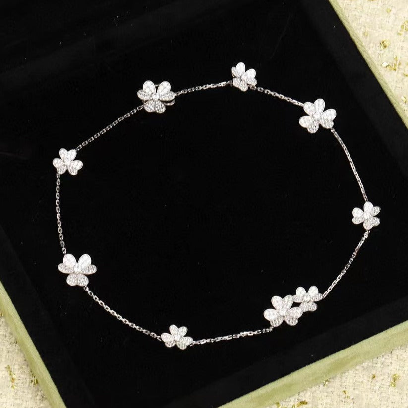 [Rose Tomorrow]FRIVOLE SILVER 9 FLOWERS NECKLACE