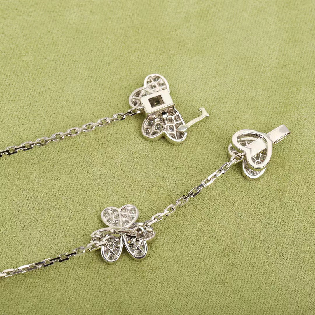 [Rose Tomorrow]FRIVOLE SILVER 9 FLOWERS NECKLACE