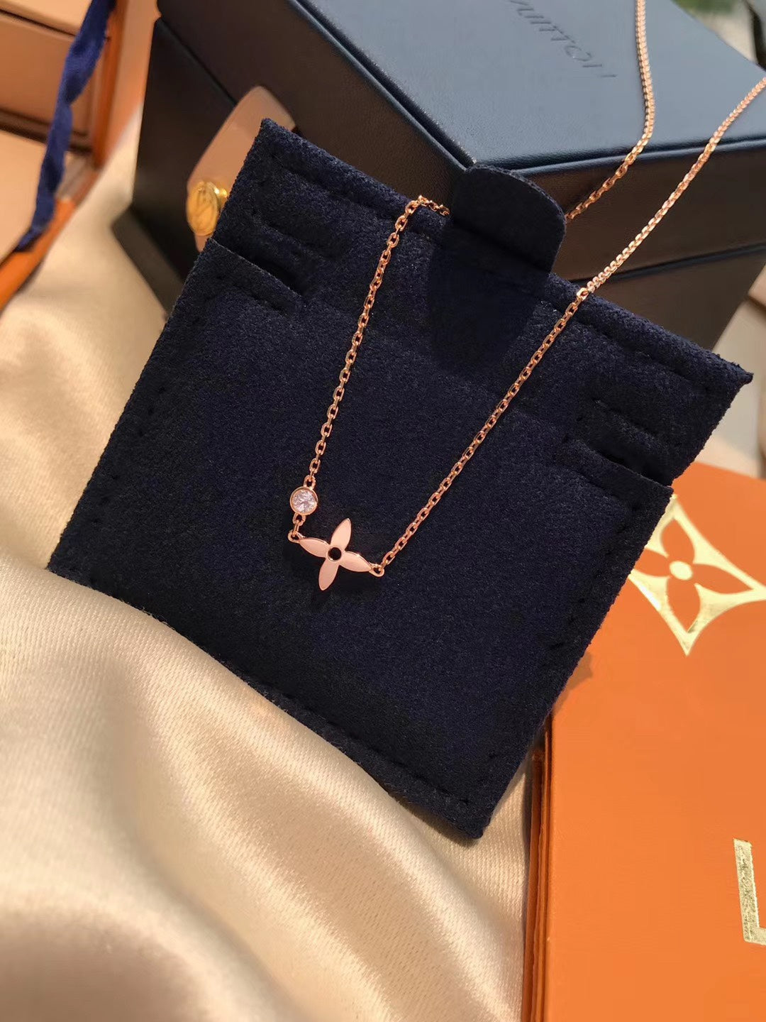 [Rose Tomorrow]BLOSSOM PENDANT PINK GOLD AND DIAMOND