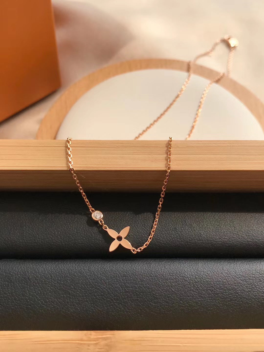 [Rose Tomorrow]BLOSSOM PENDANT PINK GOLD AND DIAMOND