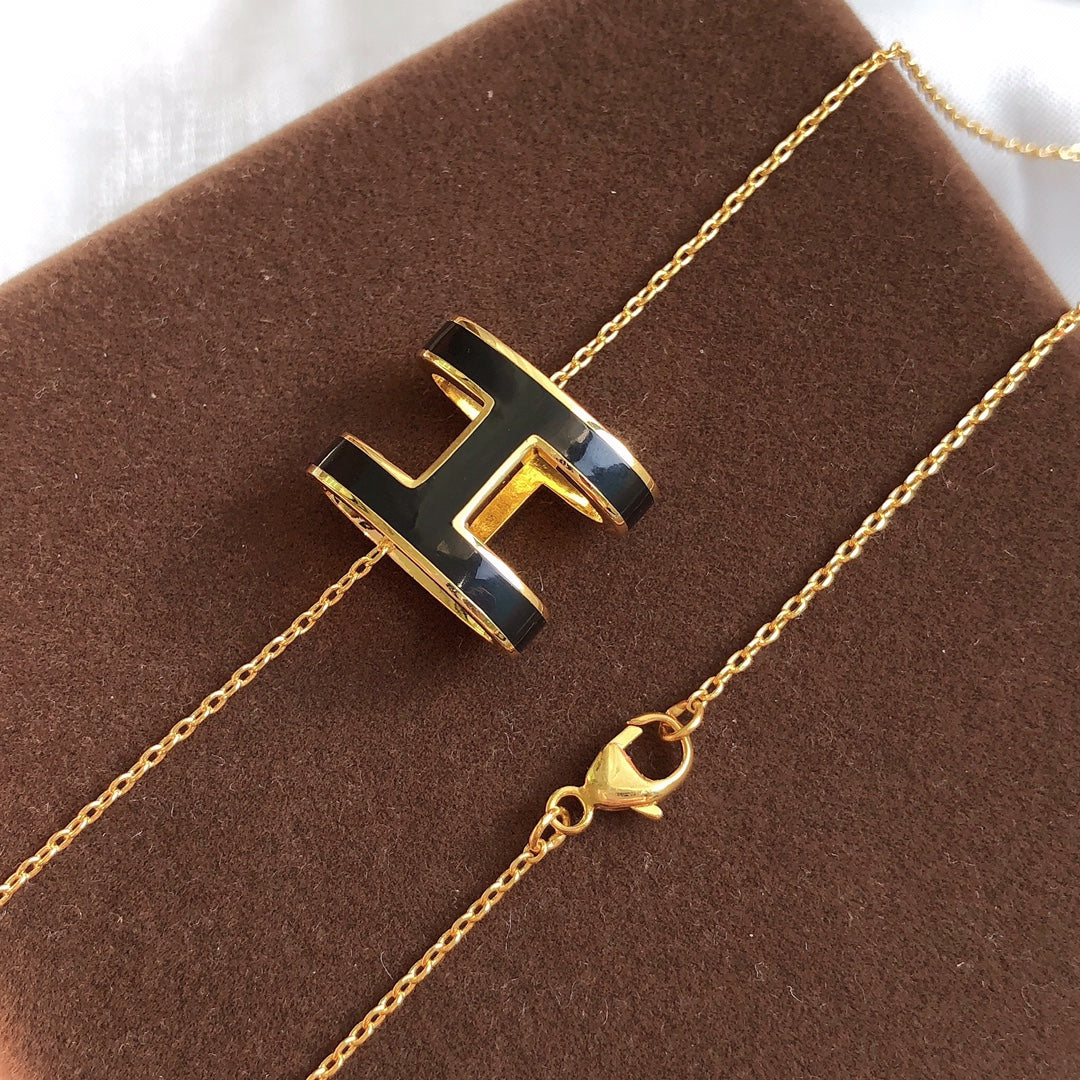 [Rose Tomorrow]HM CLIC BLACK ENAMEL GOLD NECKLACE