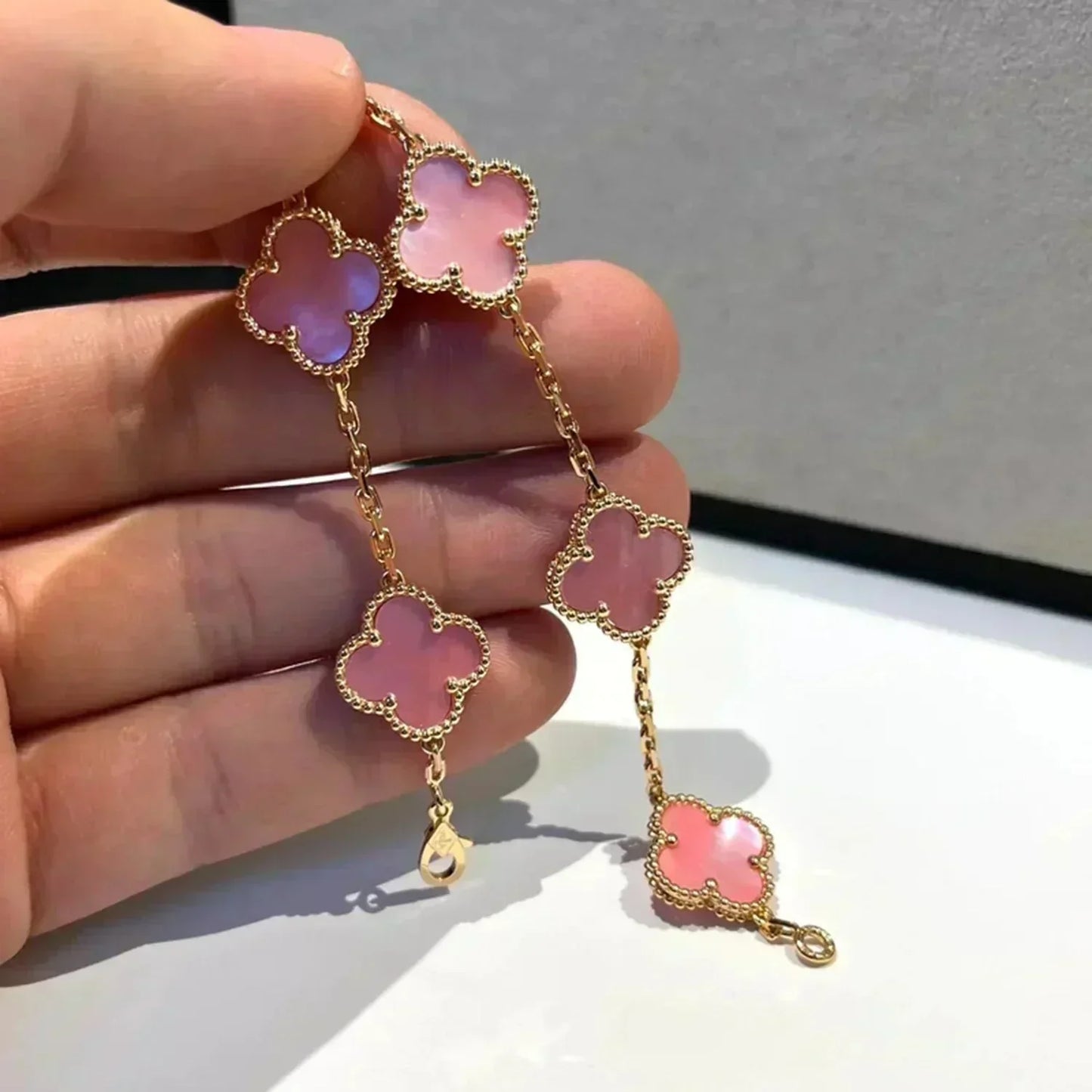 [💎ROSE💎]CLOVER 5 PINK MOP BRACELET