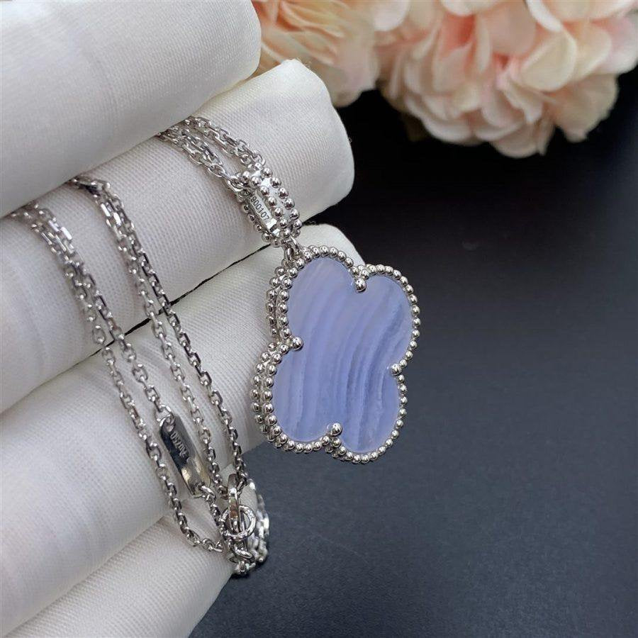 [Rose Tomorrow]CLOVER SILVER CHALCEDONY BIG CLOVER NECKLACE