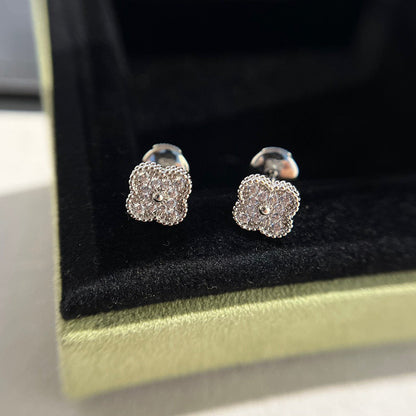 [Rose Tomorrow]CLOVER MINI DIAMOND STUD EARRINGS