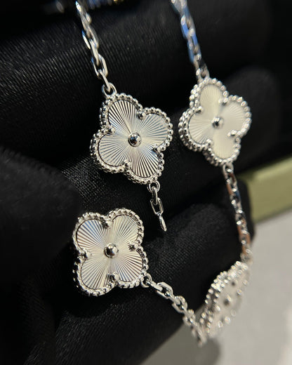 [💎ROSE💎]CLOVER SILVER 5 MOTIFS BRACELET